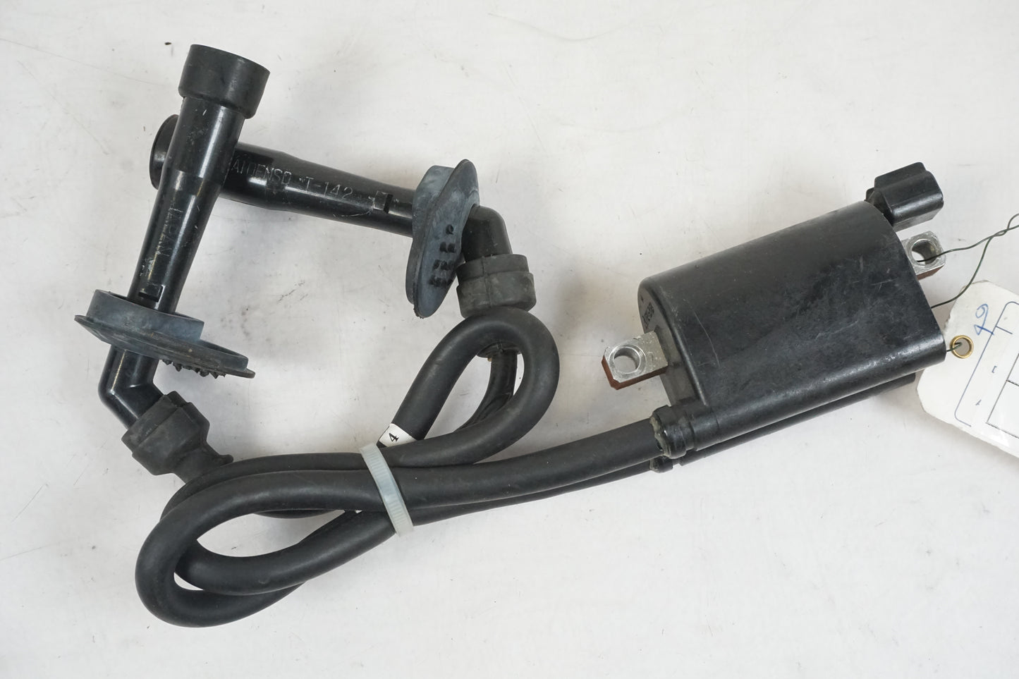 Framsidan på Tändspole från en Suzuki GSX 1400 -2002 motorcykel.