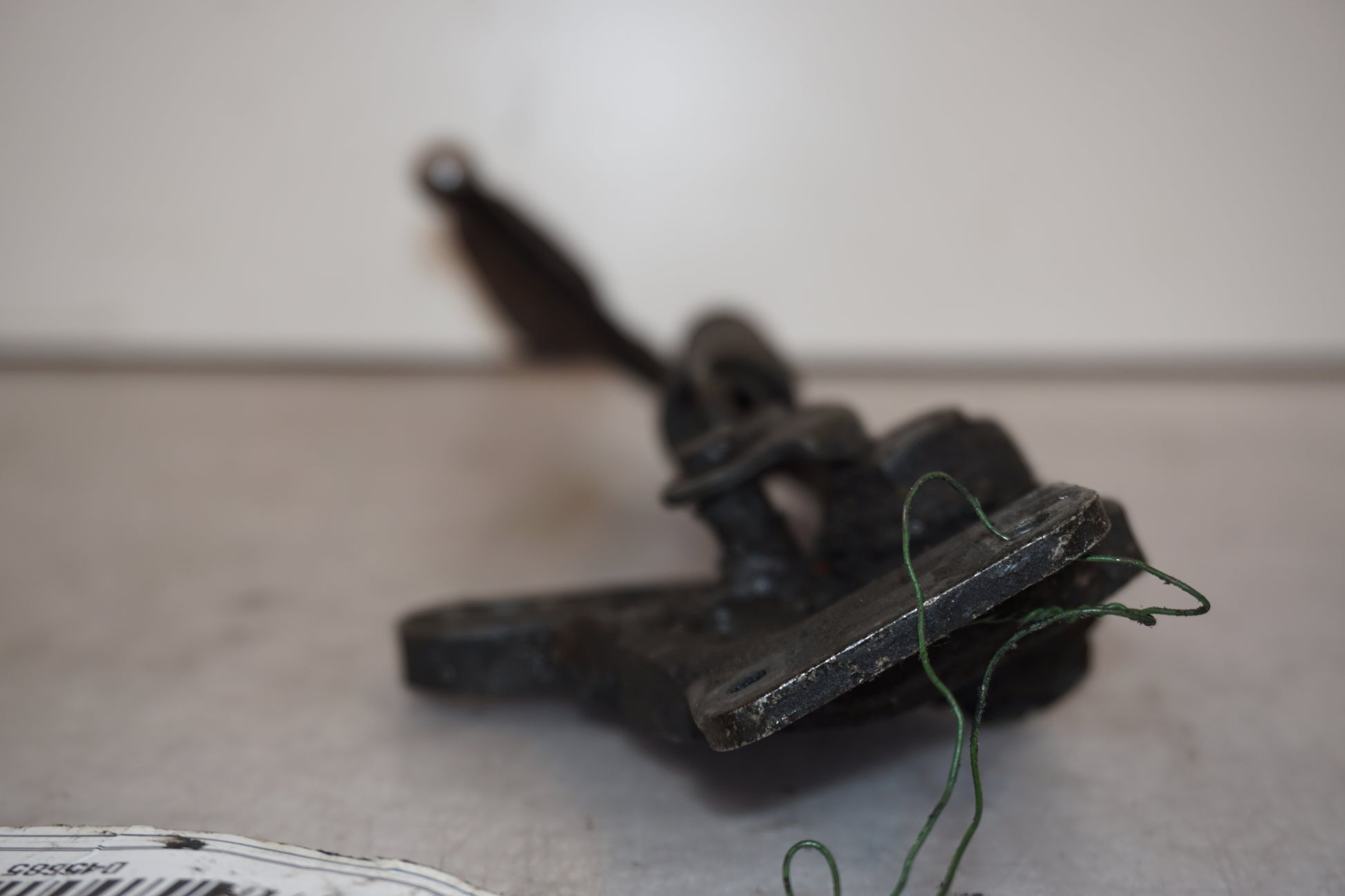 Snett uppifrån på Sidostöd från en Yamaha YZF 750 R -1994 motorcykel.