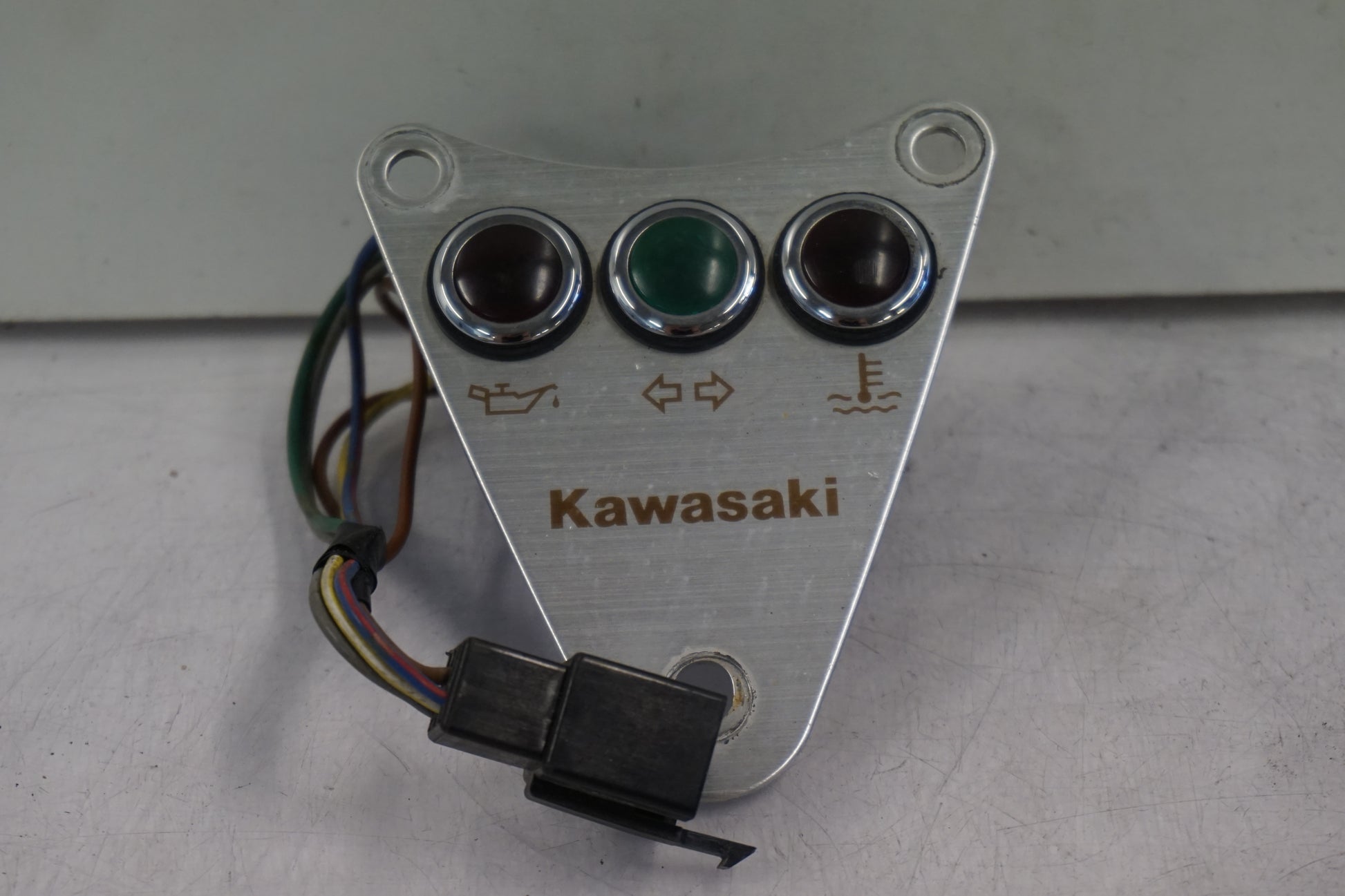 Framsidan på Kontrollampor från en Kawasaki VN 800 -1999 motorcykel.