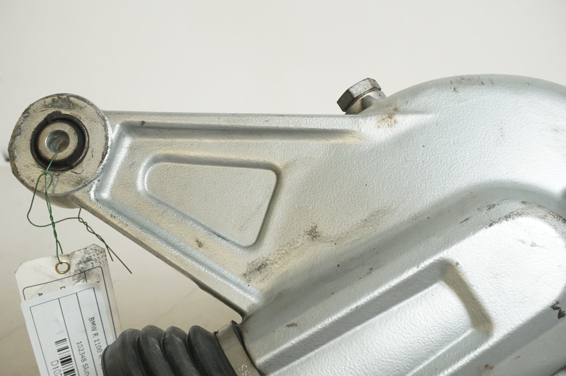 Baksidan på Slutväxel från en BMW R 1100 R -1995 motorcykel.