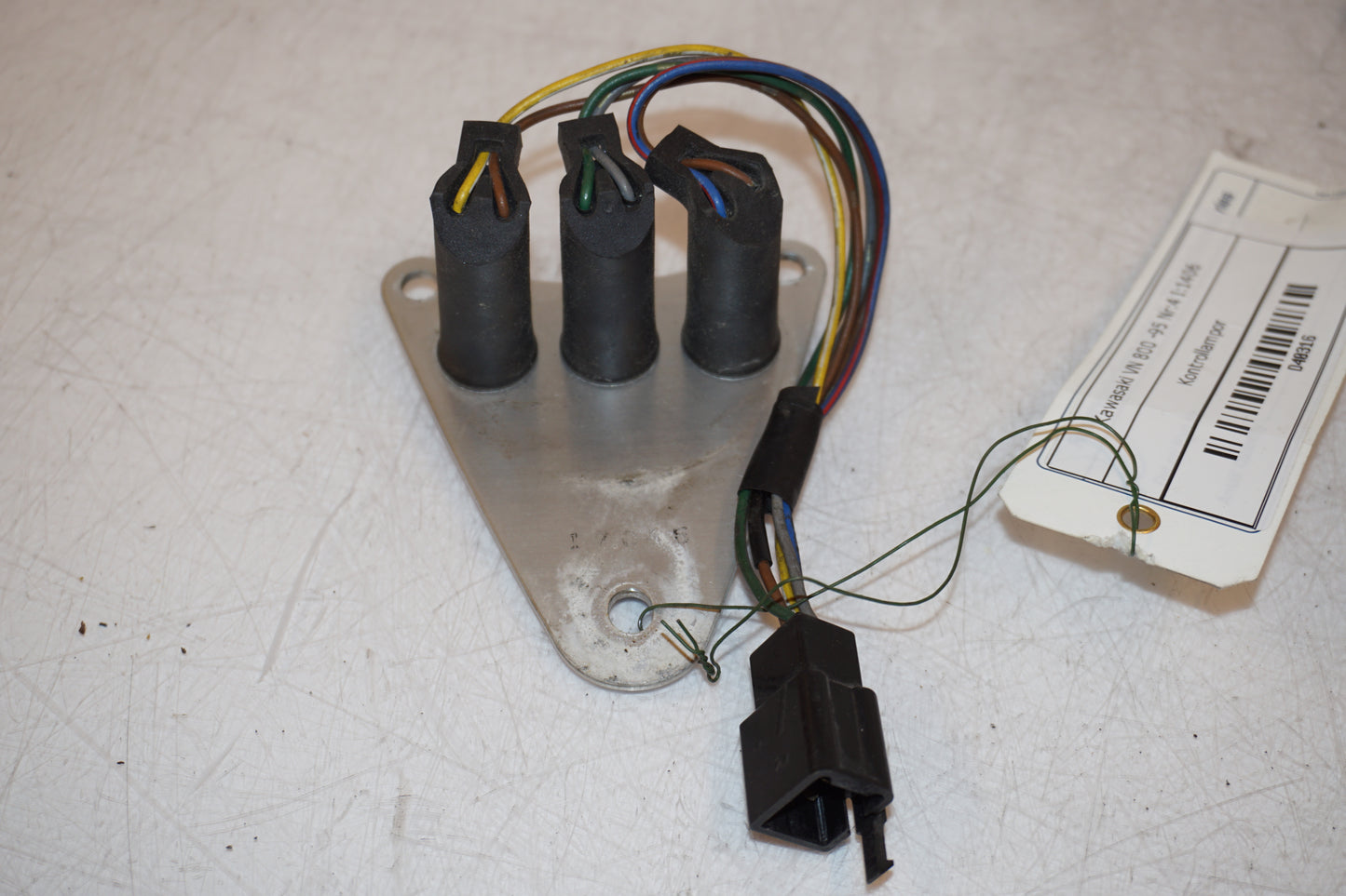 Snett uppifrån på Kontrollampor från en Kawasaki VN 800 -1995 motorcykel.