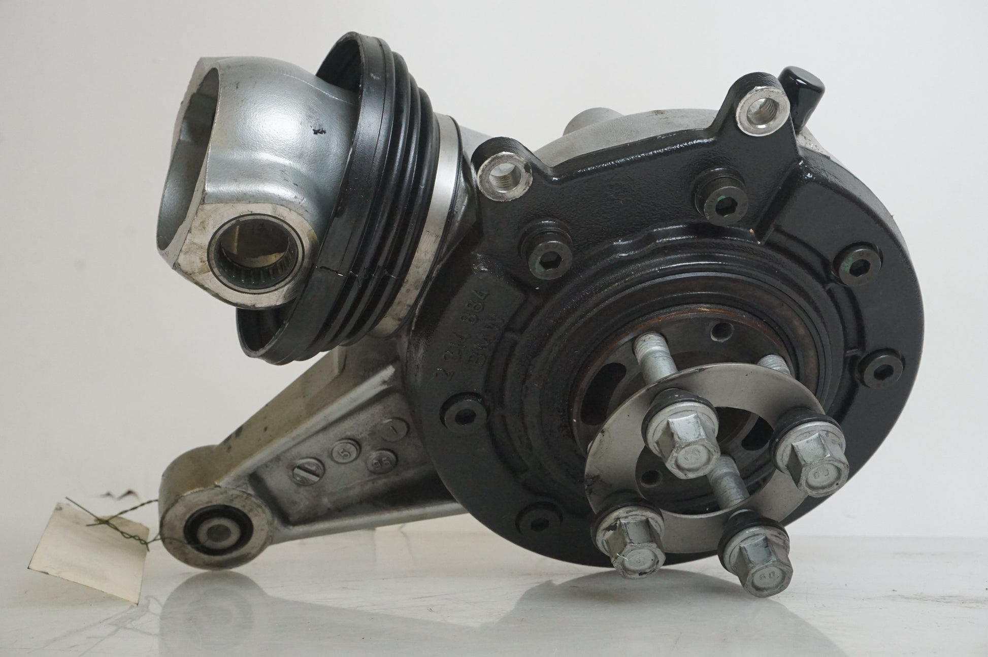 Snett uppifrån på Slutväxel från en BMW R 1100 R -1995 motorcykel.
