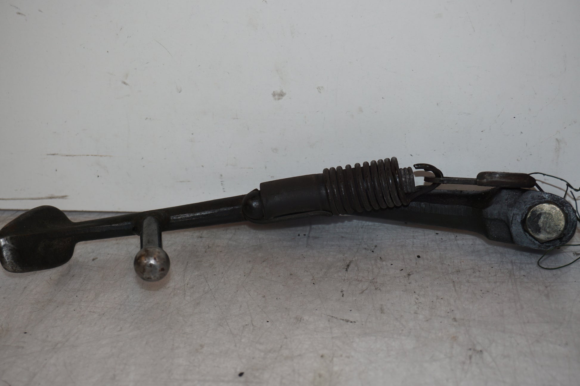 Vänster sida på Sidostöd från en Yamaha YZF 600 R -1997 motorcykel.