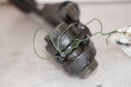 Snett nerifrån på Sidostöd från en Yamaha YZF 600 R -1997 motorcykel.