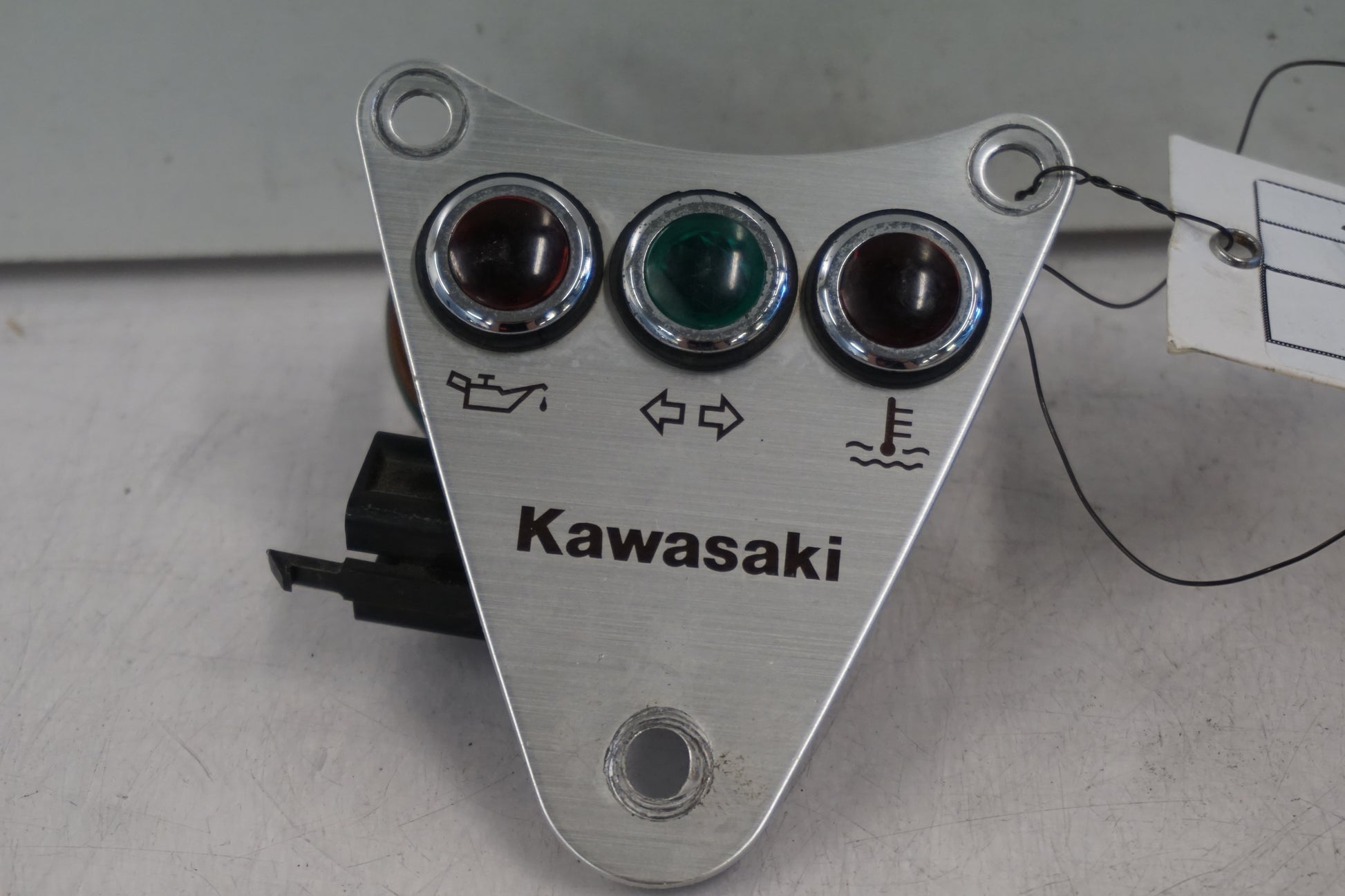 Framsidan på Kontrollampor från en Kawasaki VN 800 -1998 motorcykel.