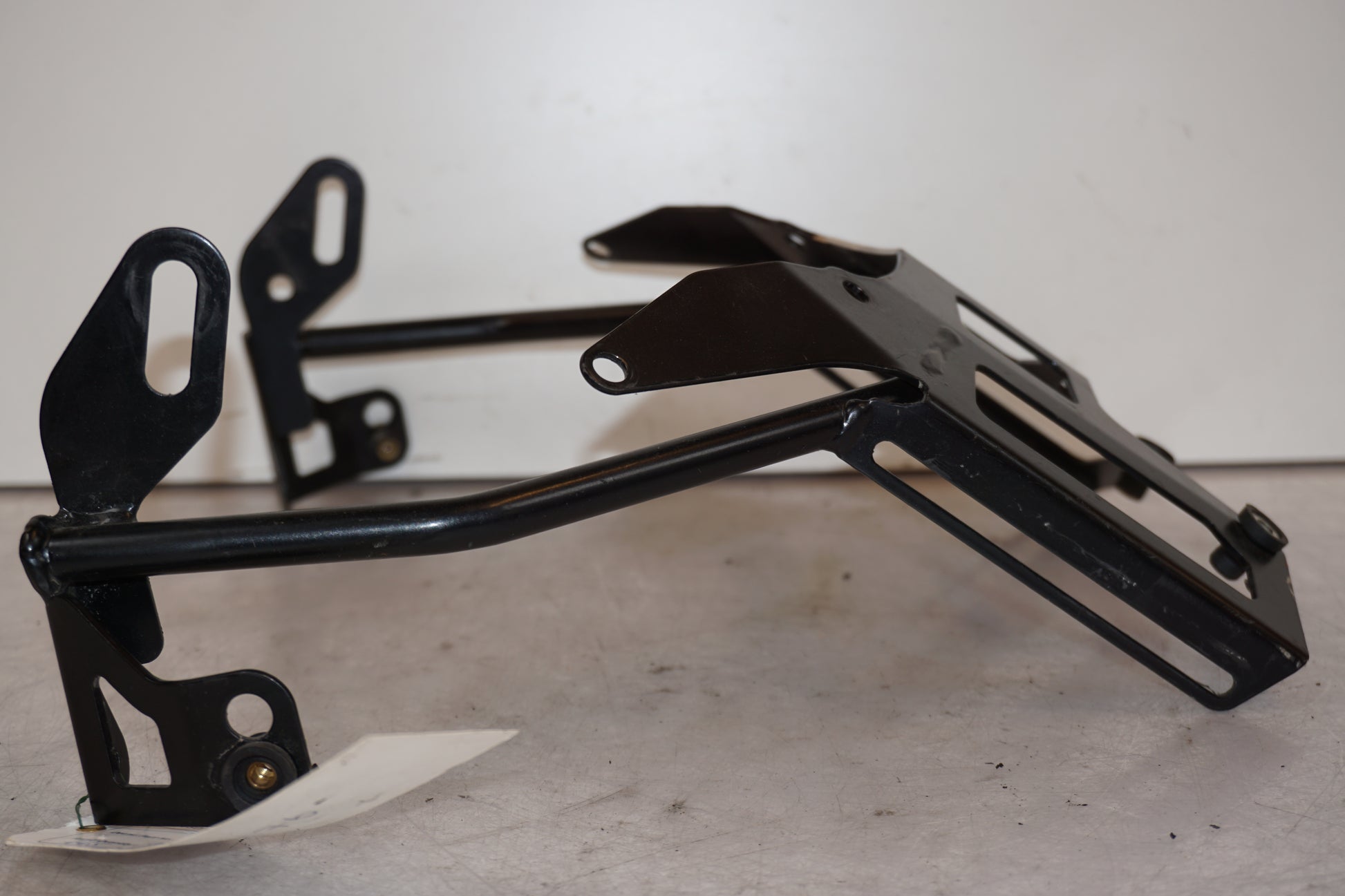 Höger sida på Rutfäste från en BMW F 650 GS -2010 motorcykel.