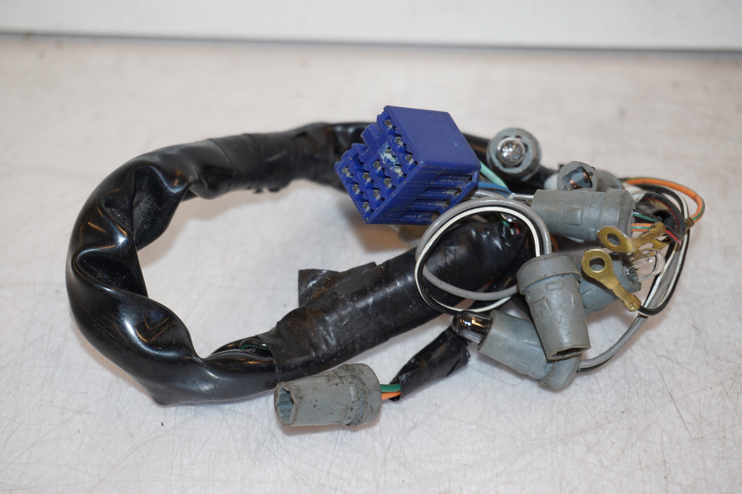 Höger sida på Kontrollampor från en Suzuki GSX 750 -1998 motorcykel.