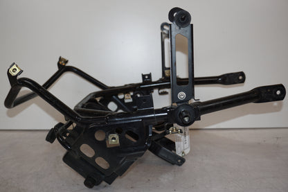 Höger sida på Kåpstag från en BMW R 1200 GS -2004 motorcykel.