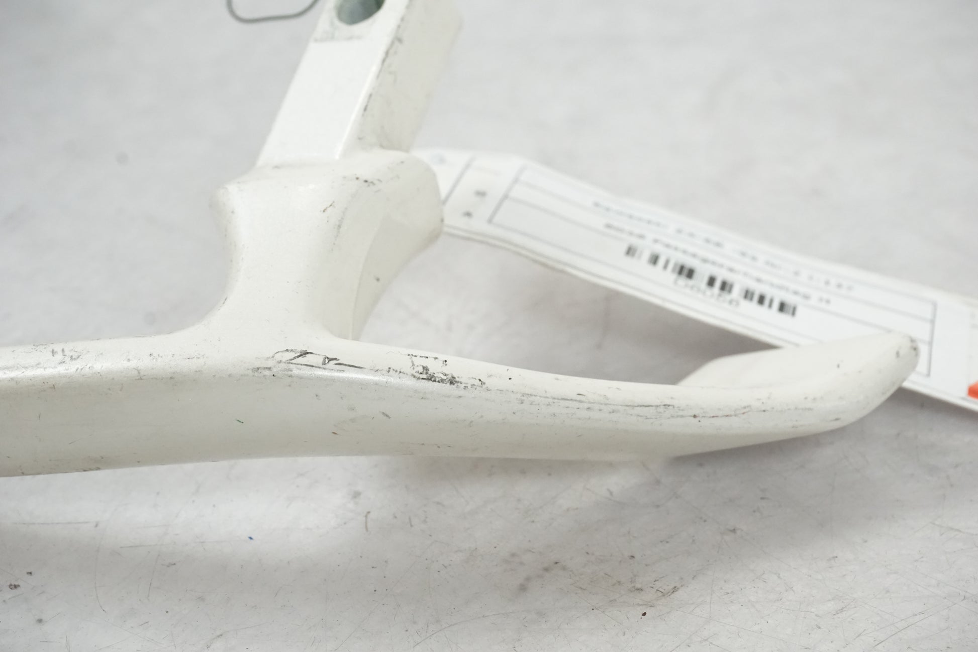 Höger sida på Passagerarhandtag från en Kawasaki ZX-6R -1995 motorcykel.