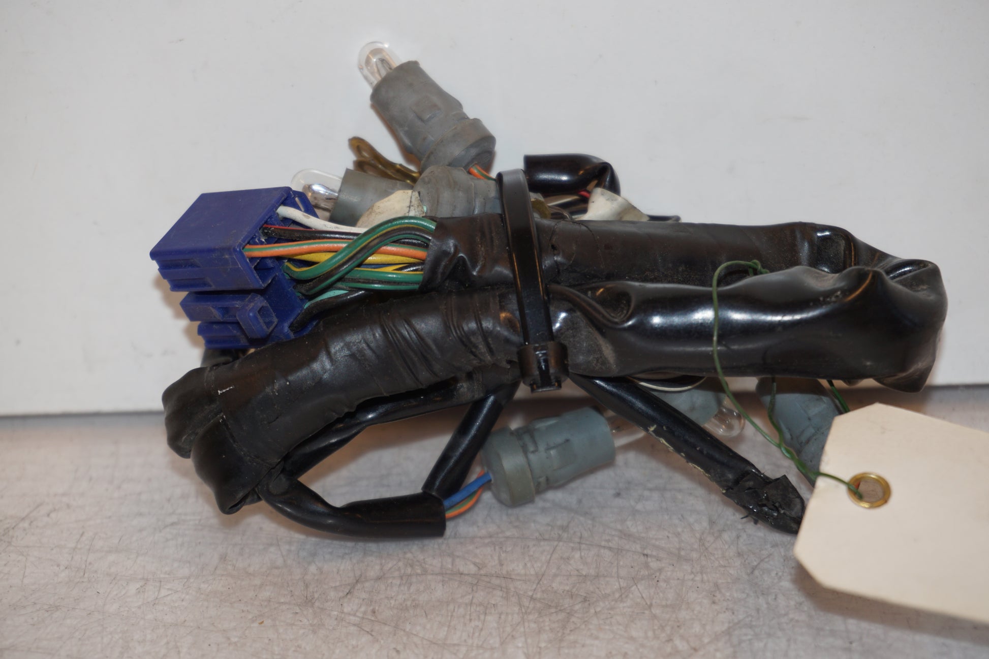 Höger sida på Kontrollampor från en Suzuki GSX 750 -2002 motorcykel.