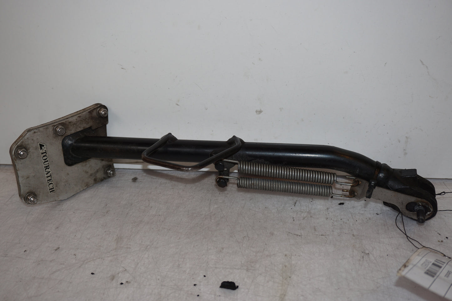 Framsidan på Sidostöd från en BMW R 1150 GS -1999 motorcykel.