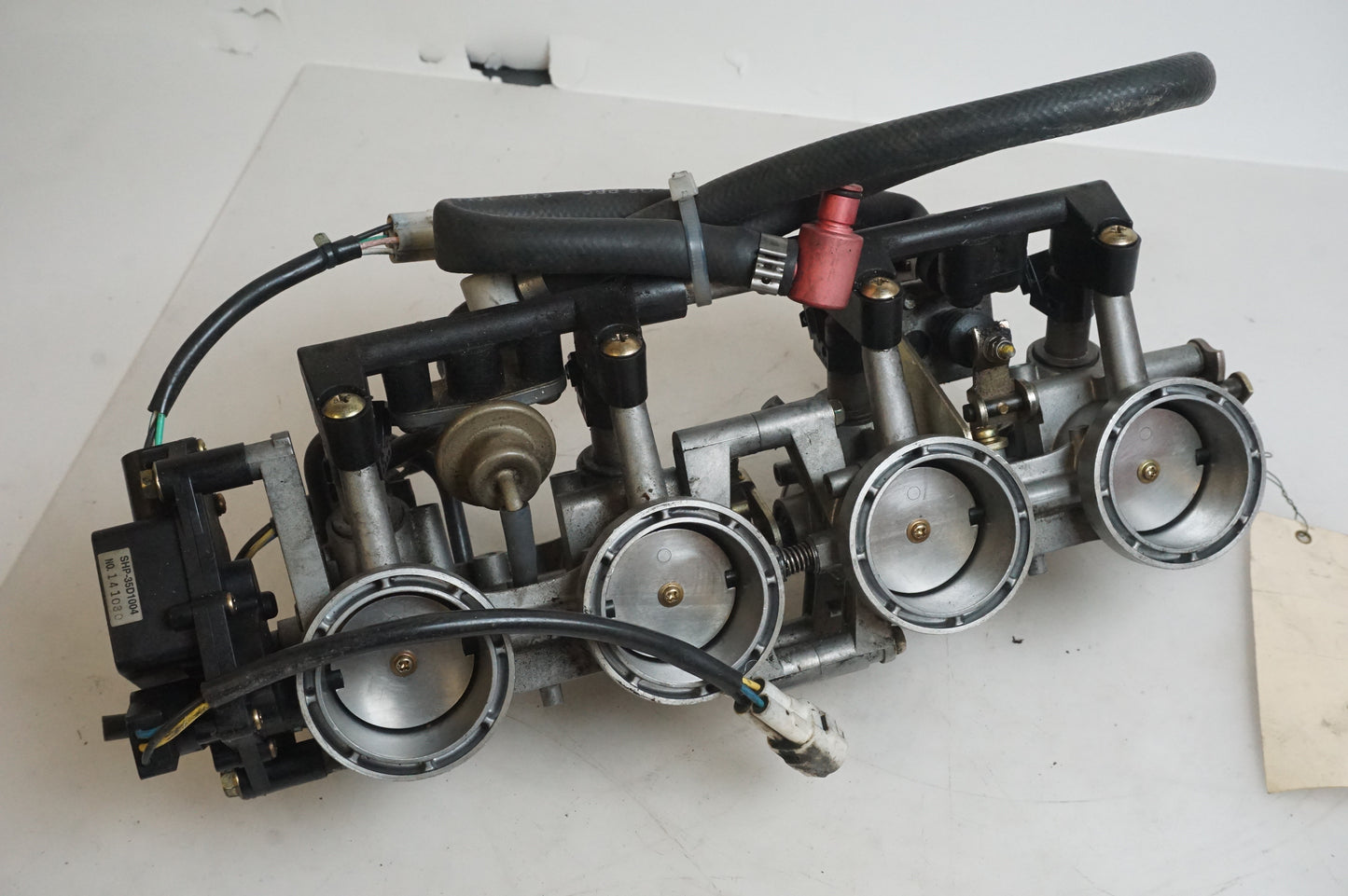 Framsidan på Insprutbrygga från en Triumph Daytona 600 -2003 motorcykel.