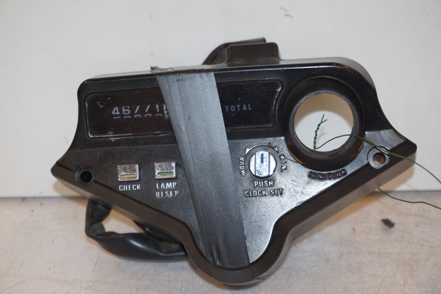 Framsidan på Kontrollpanel från en Honda VF 750 S -1982 motorcykel.