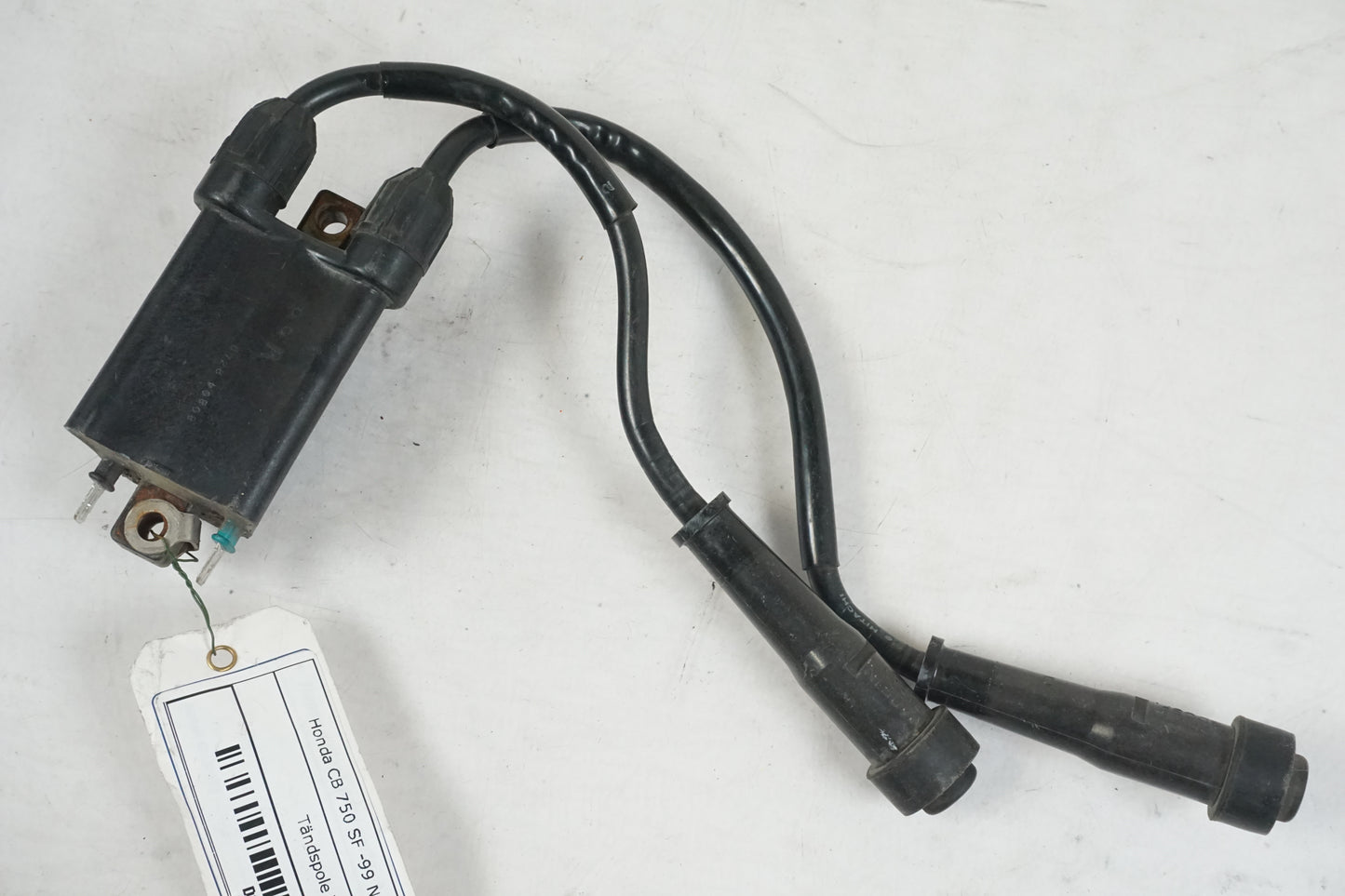 Höger sida på Tändspole från en Honda CB 750 SF -1999 motorcykel.