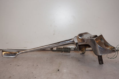 Höger sida på Sidostöd från en Suzuki LS 650 -1999 motorcykel.