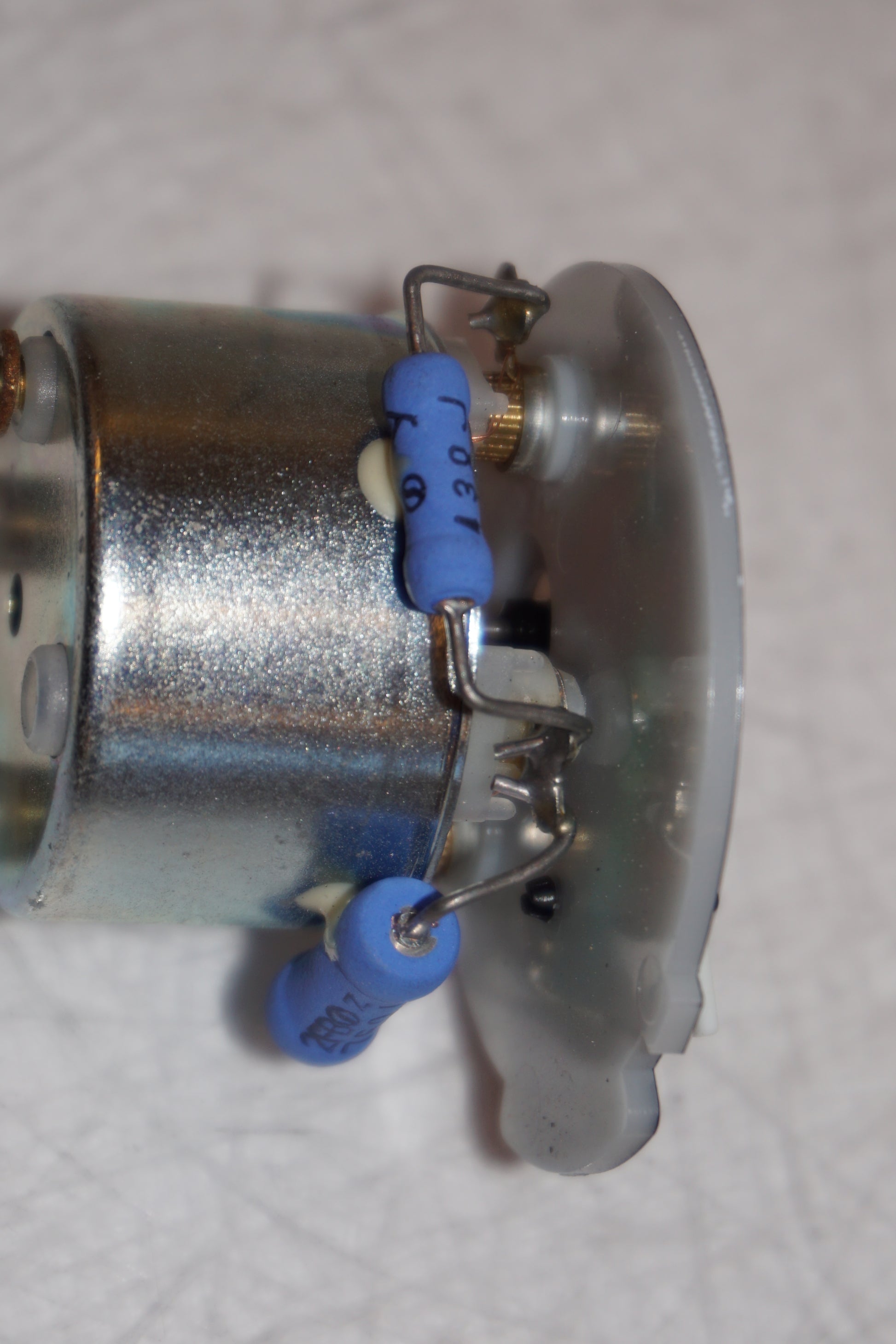 Extrabild1 på Temperaturmätare från en Honda CBR 900 RR -1996 motorcykel.