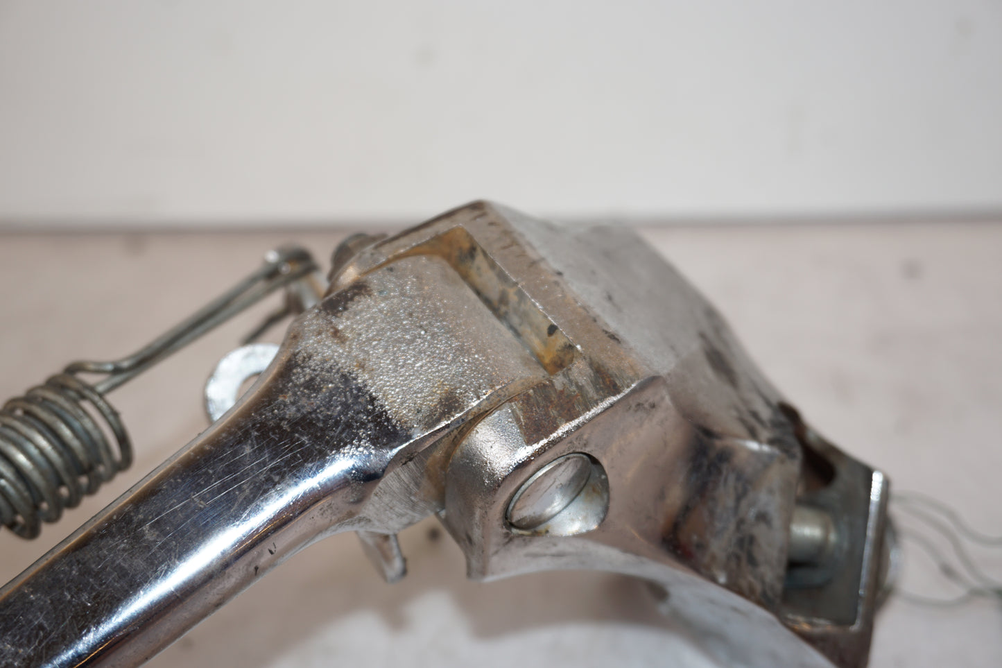 Extrabild3 på Sidostöd från en Suzuki LS 650 -1999 motorcykel.