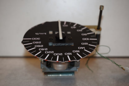 Vänster sida på Instrumentpanel från en Honda CBR 1000 F -1990 motorcykel.