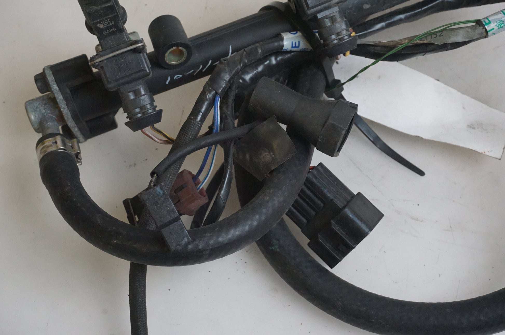 Höger sida på Fuel Rail från en Triumph Speed Triple -2002 motorcykel.