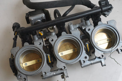 Baksidan på Insprutbrygga från en Triumph Street Triple -2011 motorcykel.