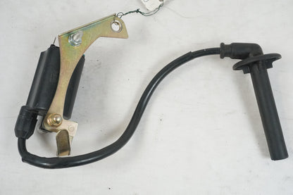 Baksidan på Tändspole från en Honda VFR 750 -1996 motorcykel.