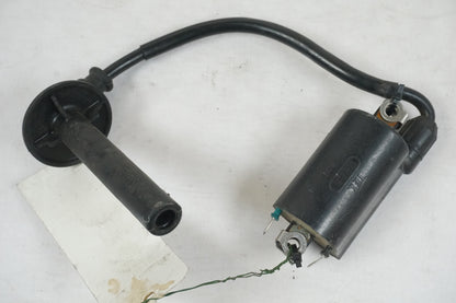 Baksidan på Tändspole från en Honda VFR 750 -1996 motorcykel.