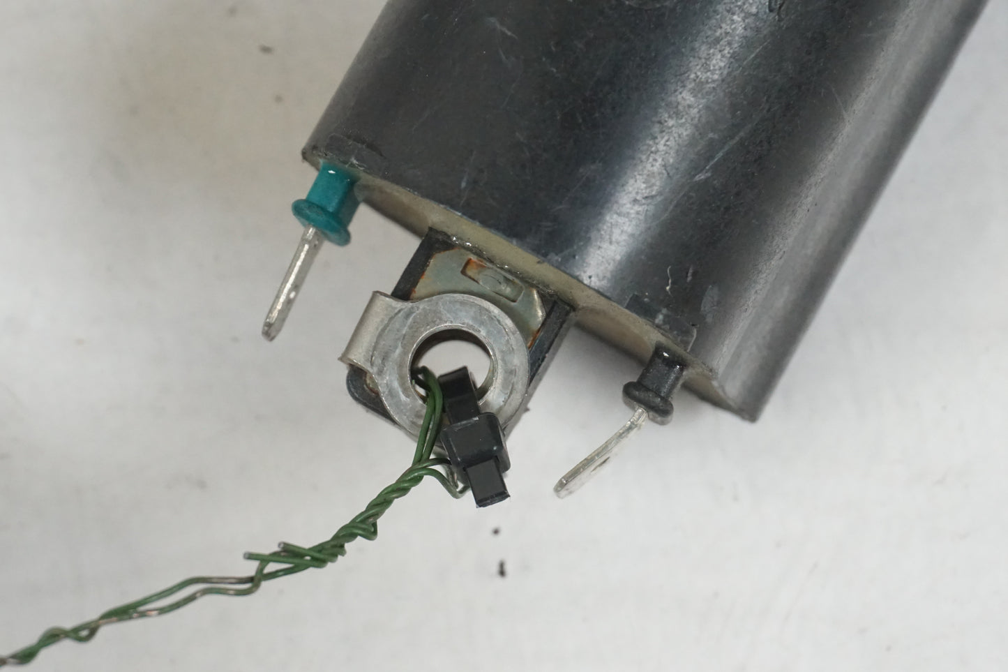 Höger sida på Tändspole från en Honda VFR 750 -1996 motorcykel.