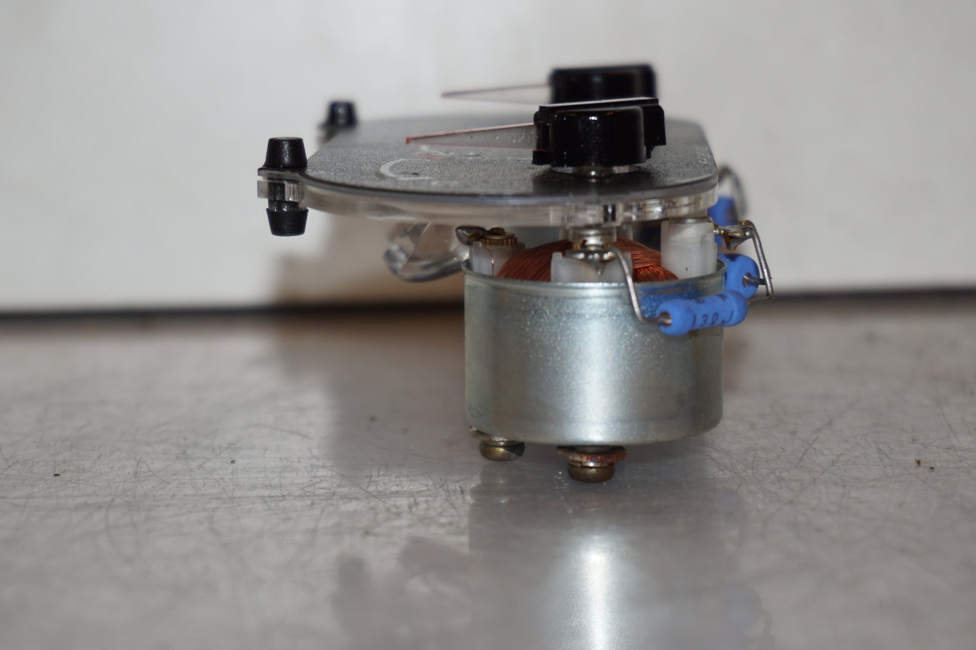 Baksidan på Temperaturmätare från en Honda VFR 750 -1995 motorcykel.