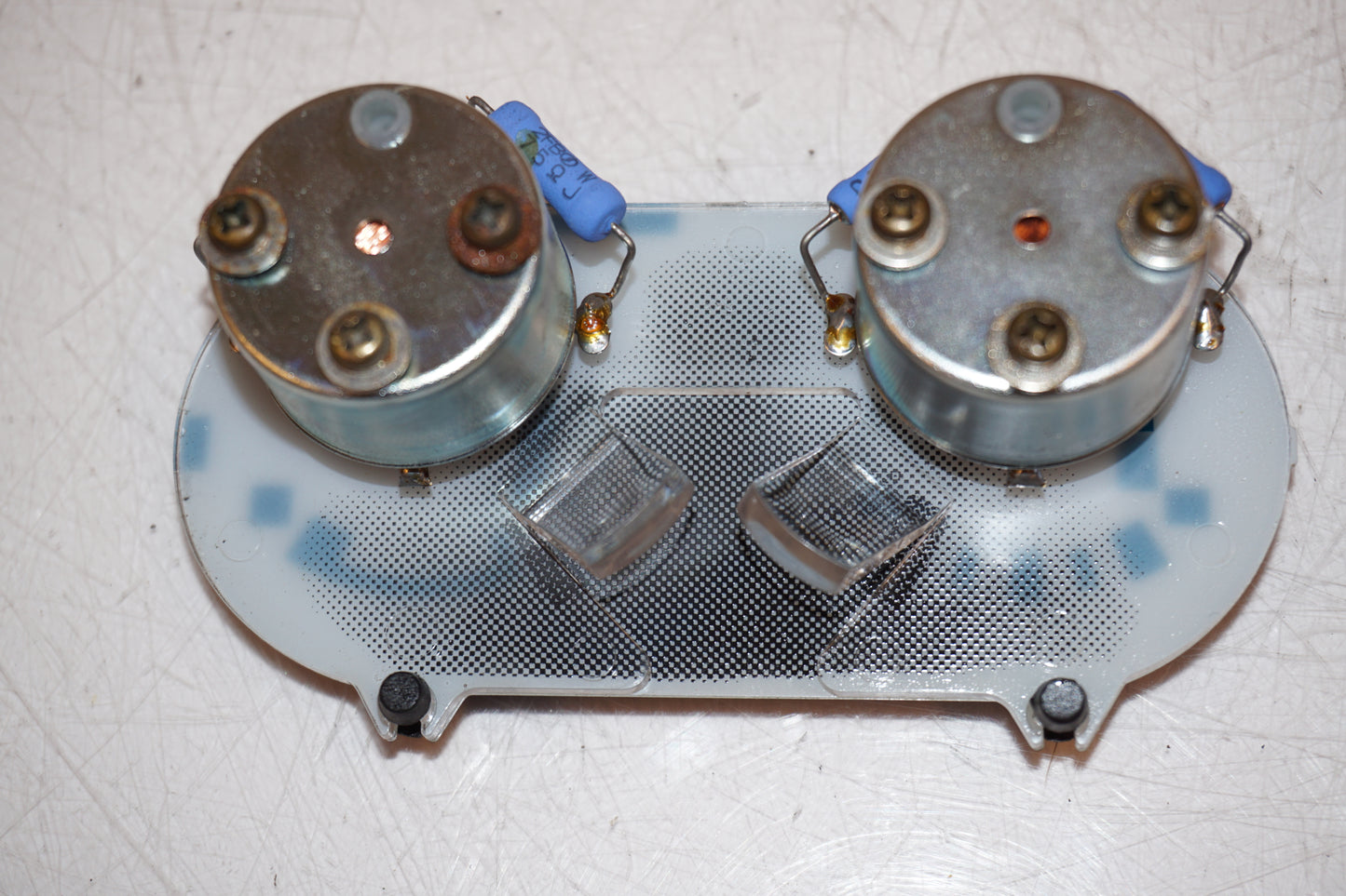 Snett nerifrån på Temperaturmätare från en Honda VFR 750 -1995 motorcykel.