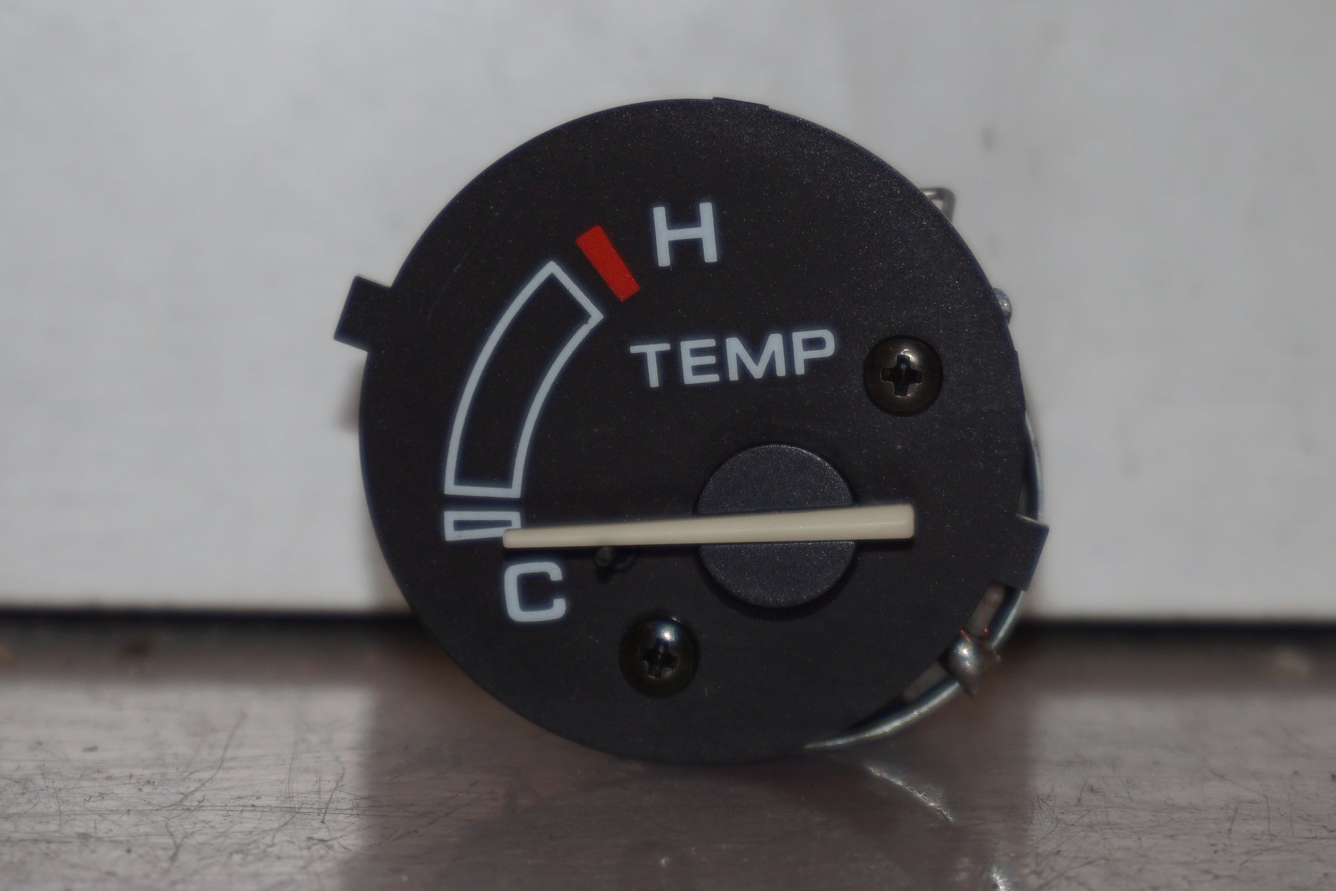 Framsidan på Temperaturmätare från en Honda XRV 750 -1993 motorcykel.