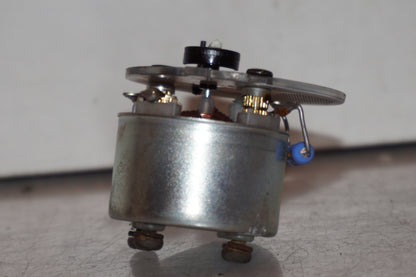 Snett uppifrån på Temperaturmätare från en Honda XRV 750 -1993 motorcykel.