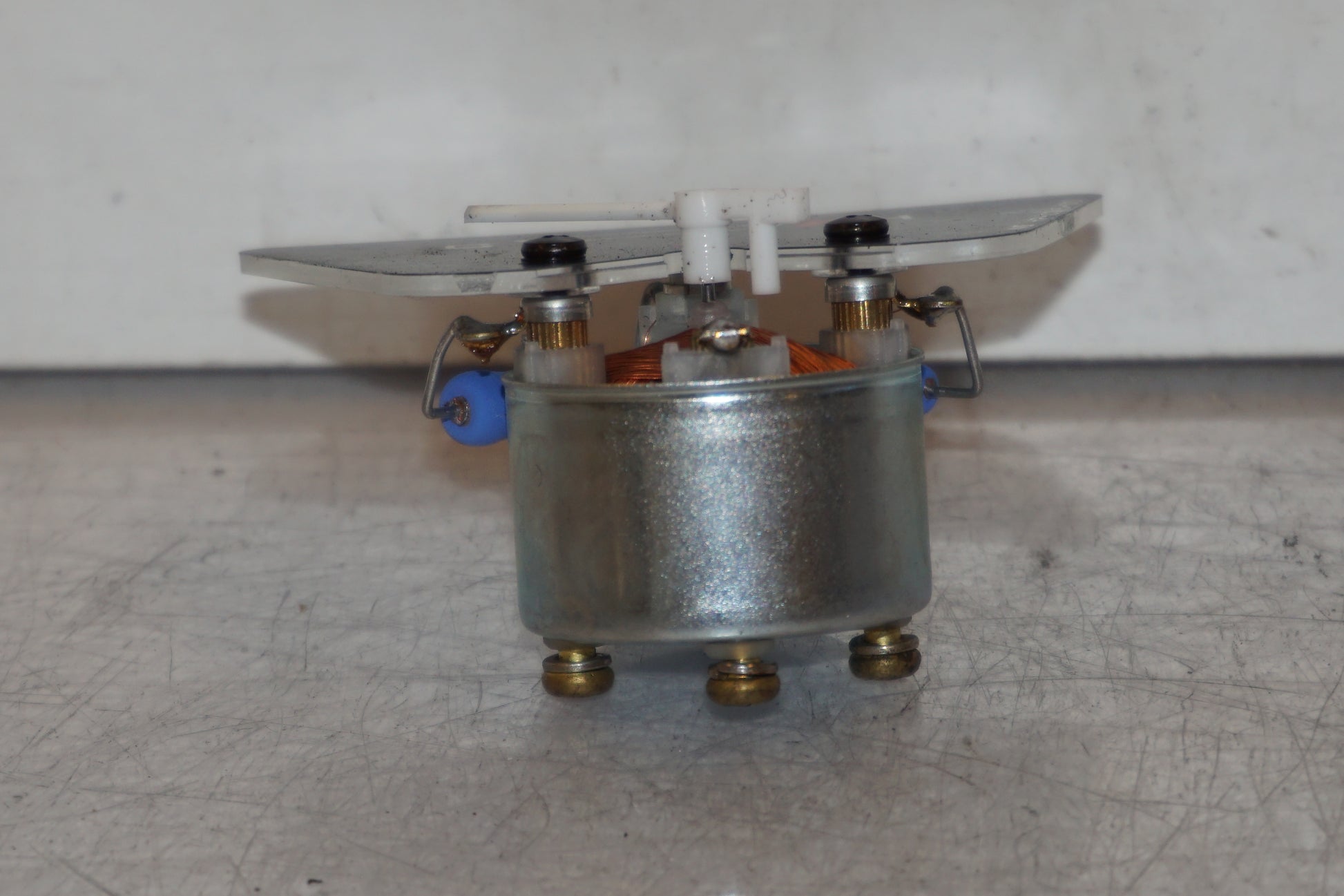 Baksidan på Temperaturmätare från en Honda XL 600 V -1995 motorcykel.