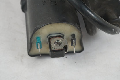 Höger sida på Tändspole från en Honda VT 600 C -1995 motorcykel.