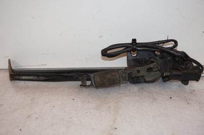 Framsidan på Sidostöd från en Yamaha FZ-6 -2004 motorcykel.