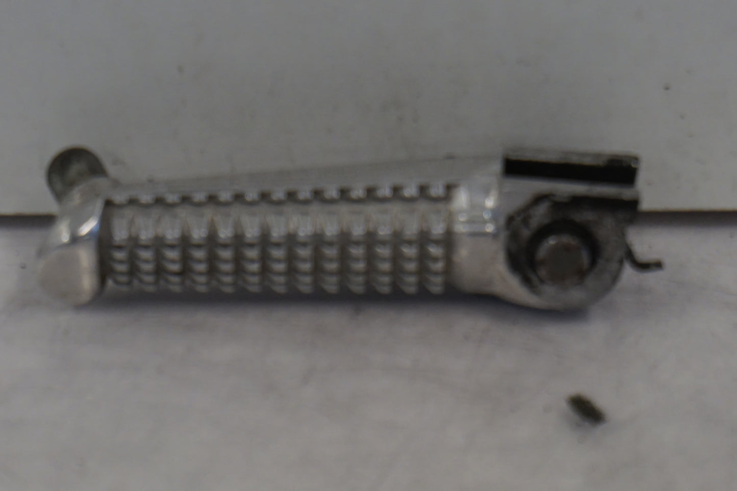 Framsidan på Fotpinne från en Suzuki GSX-R 600 -2000 motorcykel.