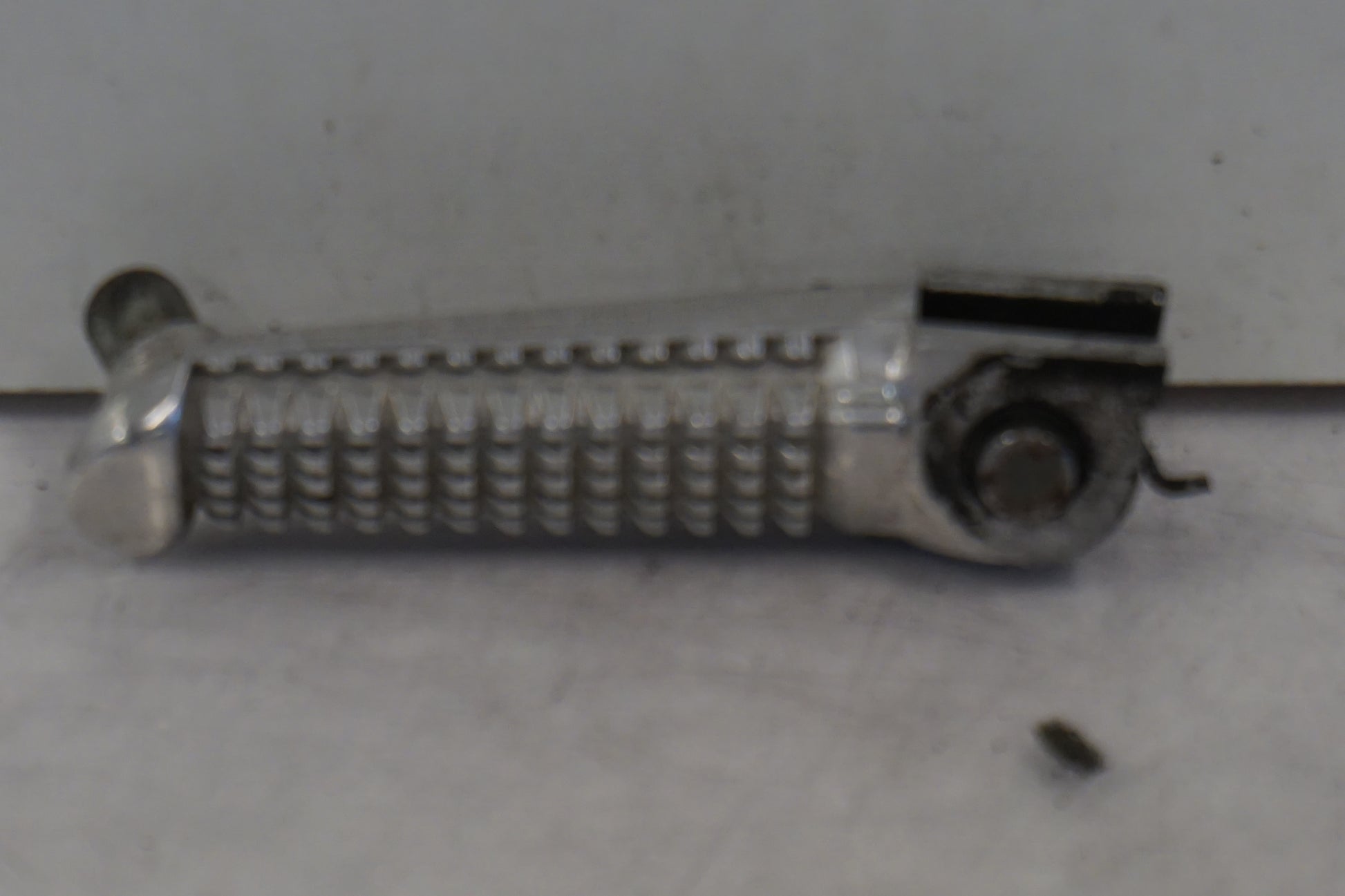 Framsidan på Fotpinne från en Suzuki GSX-R 600 -2000 motorcykel.