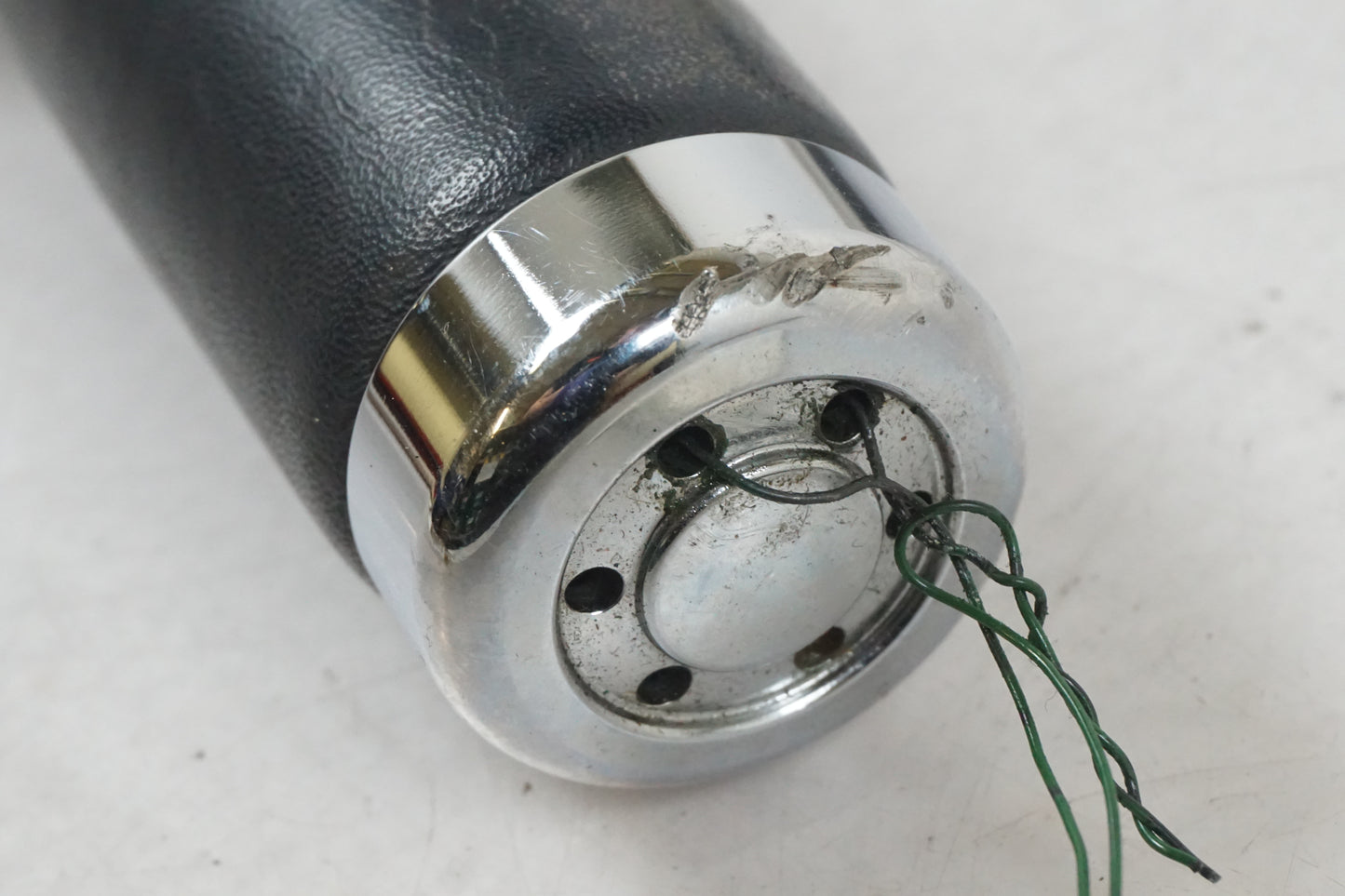 Vänster sida på Handtag från en BMW R 850 C -1999 motorcykel.