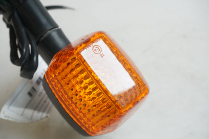 Snett uppifrån på Blinkers från en Kawasaki ER 5 -2003 motorcykel.