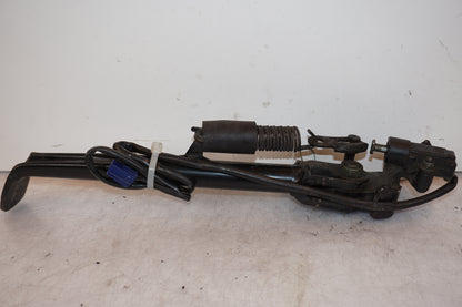 Baksidan på Sidostöd från en Yamaha FZ-6 -2005 motorcykel.