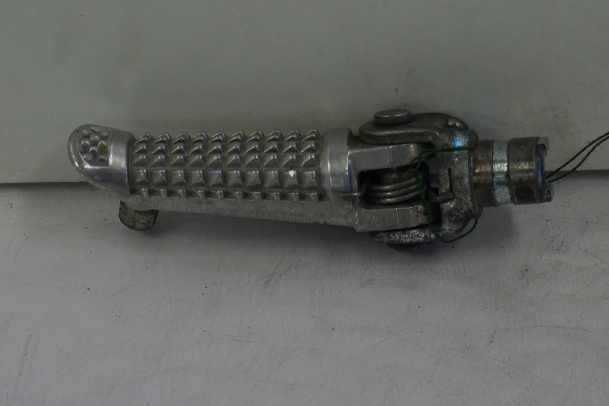 Framsidan på Fotpinne från en Suzuki GSX-R 600 -2001 motorcykel.