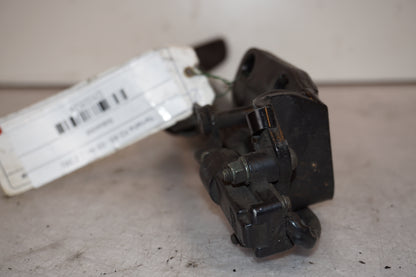 Snett nerifrån på Sidostöd från en Yamaha FZ-6 -2005 motorcykel.