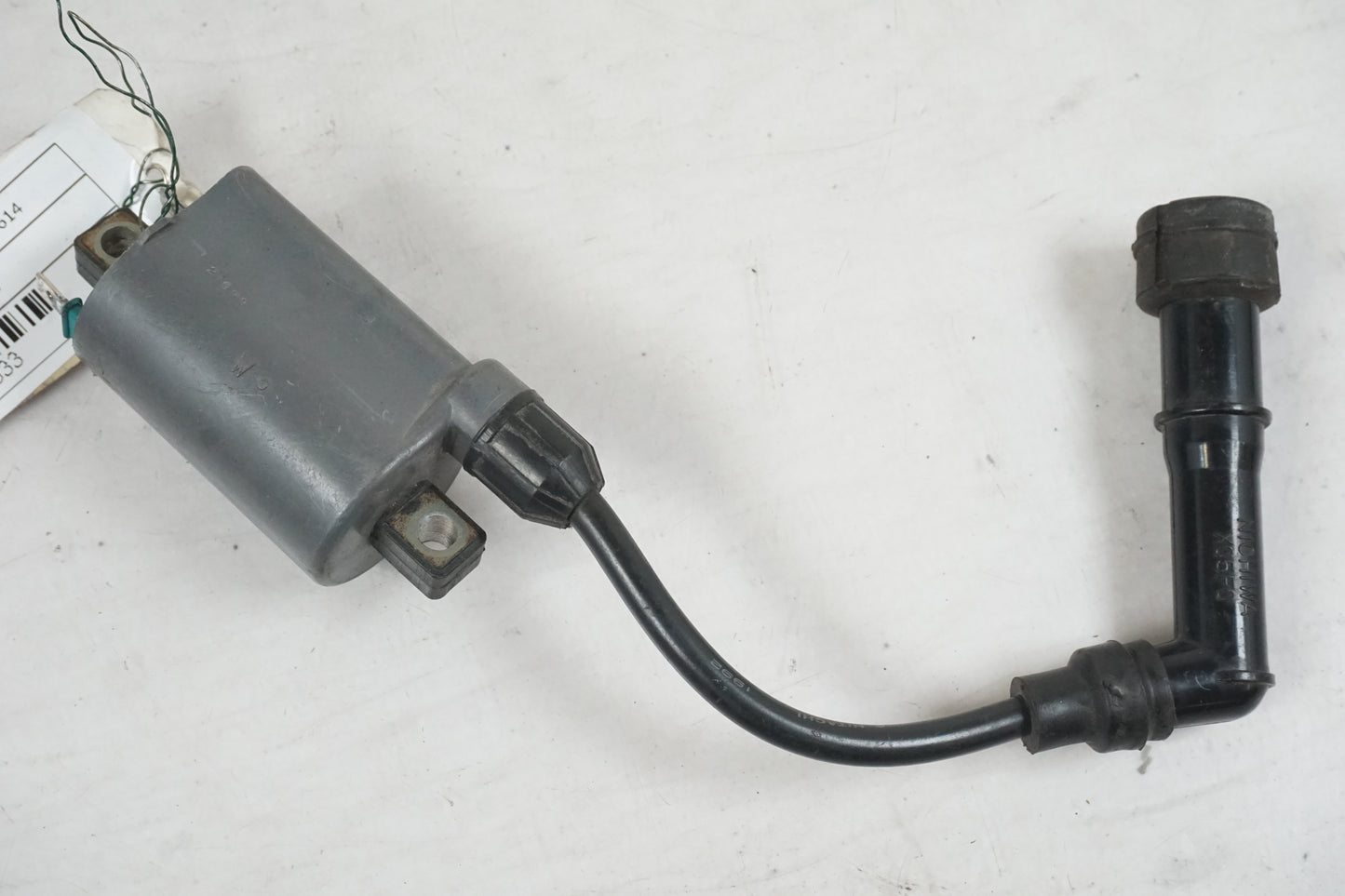 Framsidan på Tändspole från en Kawasaki GPZ 500 -1993 motorcykel.