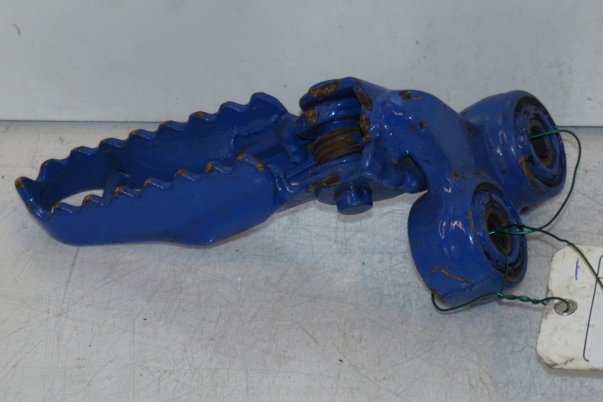 Framsidan på Fotpinne från en Suzuki DR 750 S -1988 motorcykel.