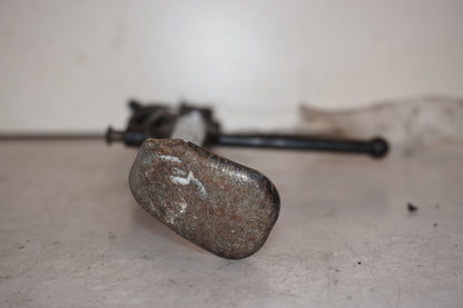 Snett uppifrån på Sidostöd från en Honda CB 600 Hornet -1999 motorcykel.