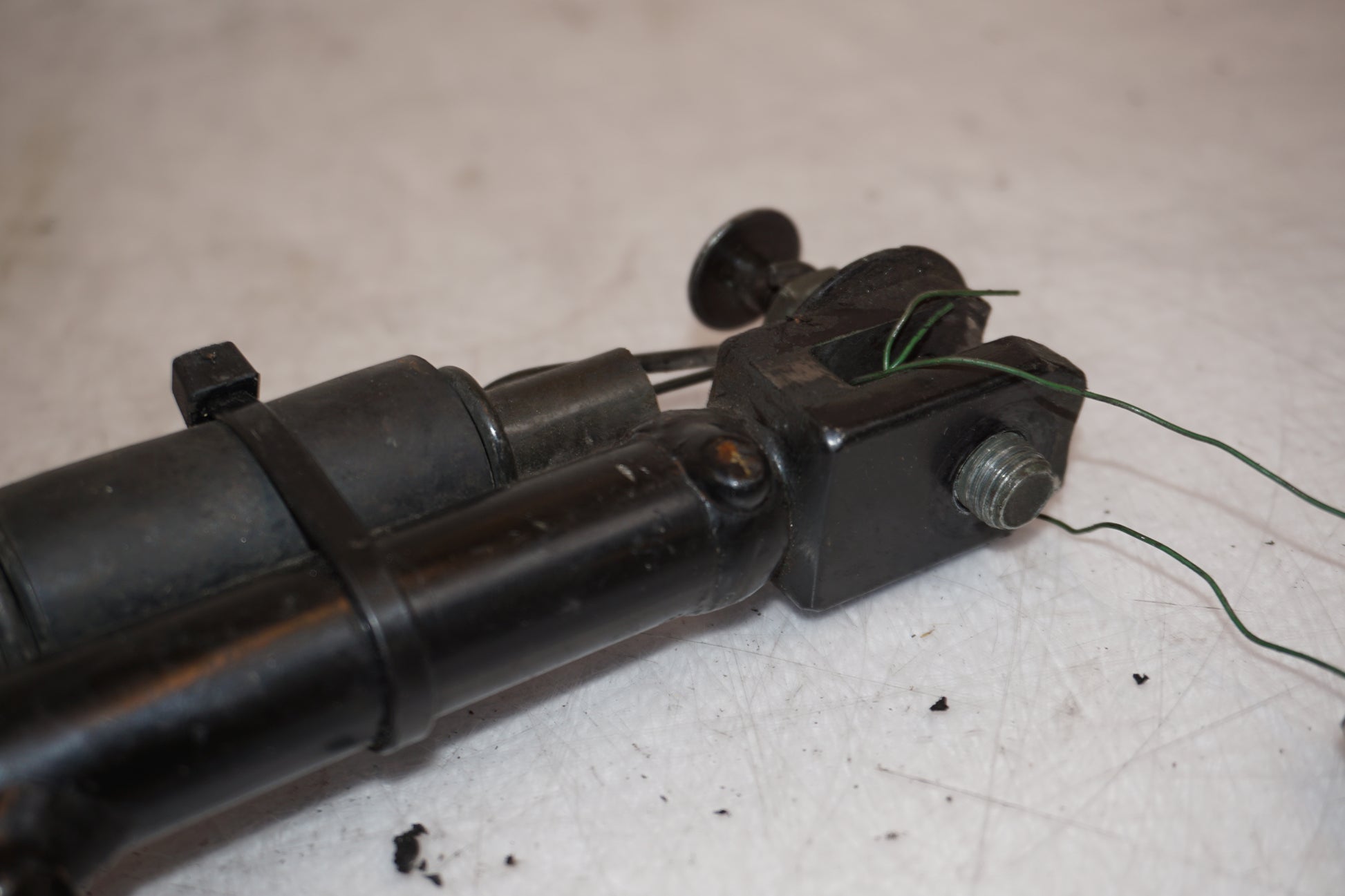 Extrabild1 på Sidostöd från en Honda CB 600 Hornet -1999 motorcykel.