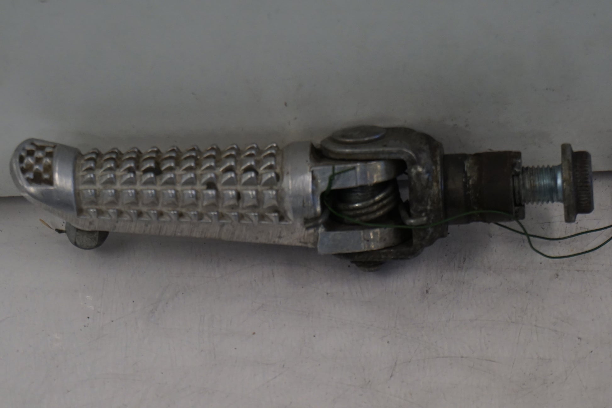 Framsidan på Fotpinne från en Suzuki GSX-R 600 -2004 motorcykel.