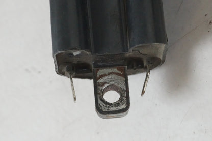 Höger sida på Tändspole från en Suzuki GSX 600 F -1988 motorcykel.