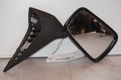 Framsidan på Backspegel från en BMW R 100 RT -1982 motorcykel.