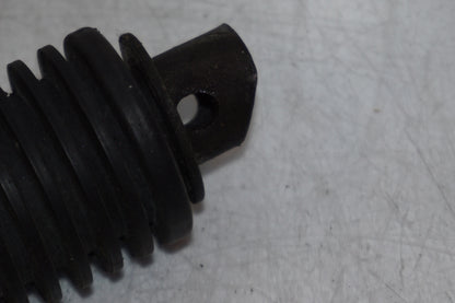 Snett uppifrån på Fotpinne från en Suzuki DR 750 S -1989 motorcykel.