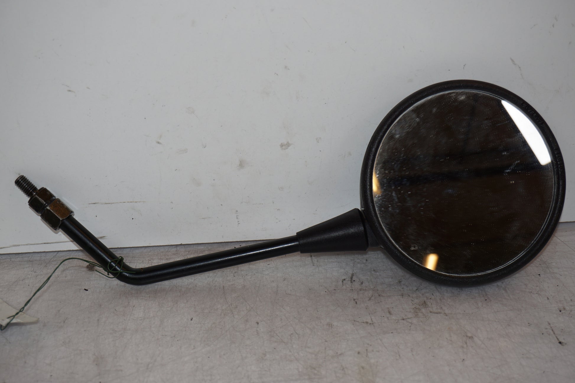 Framsidan på Backspegel från en BMW F 650 CS -2002 motorcykel.